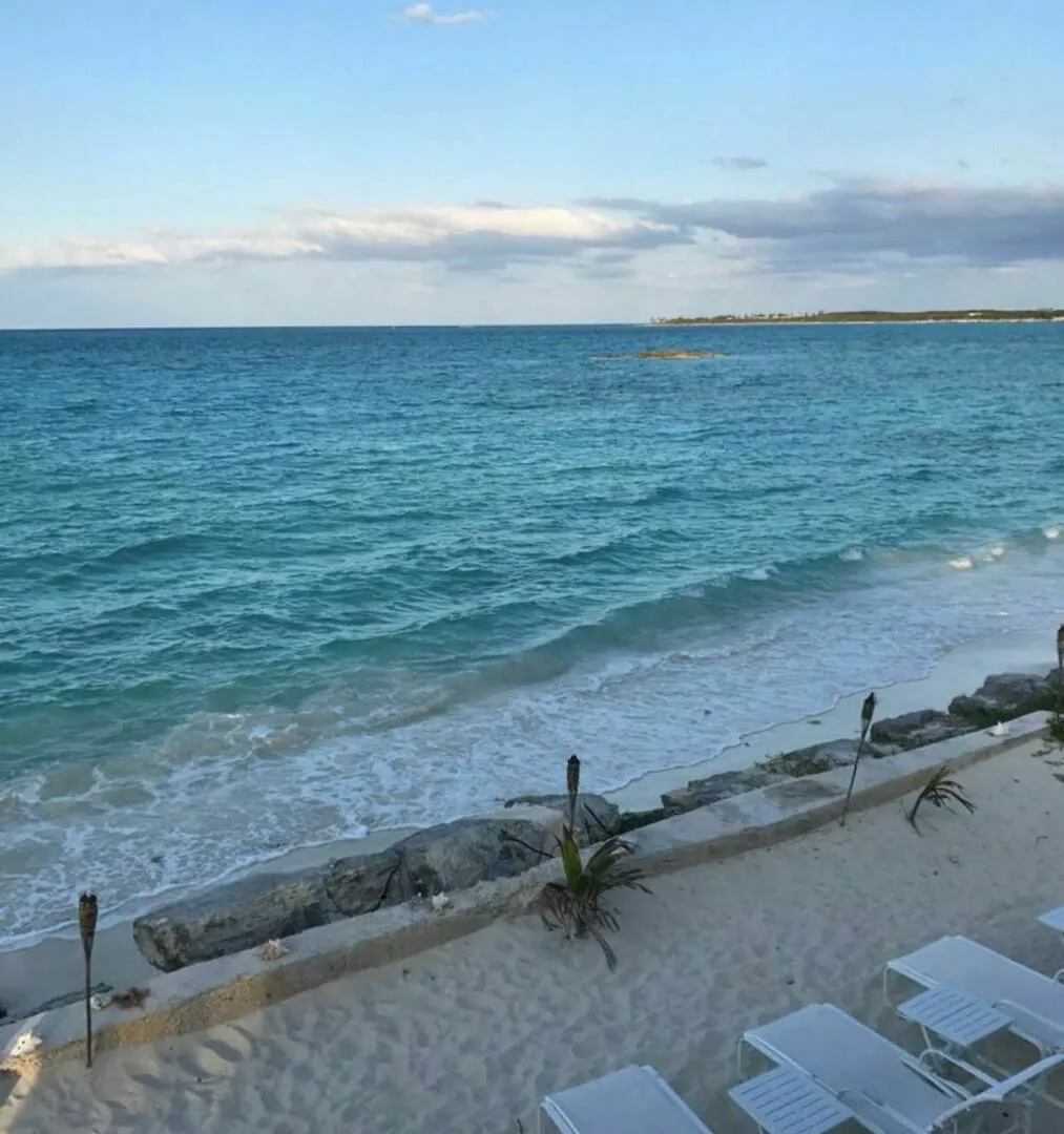 Hotel Great Exuma Beachouse Calvin Hill