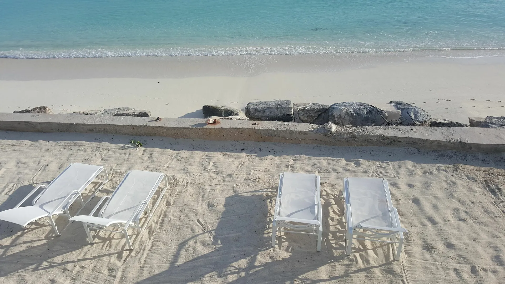 Great Exuma Beachouse Calvin Hill Hotel